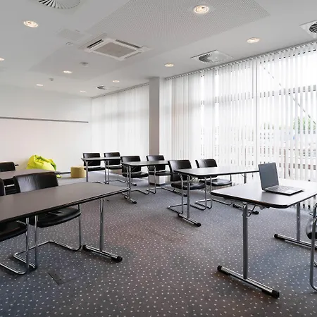 Apart-hotel Seminaris 4*