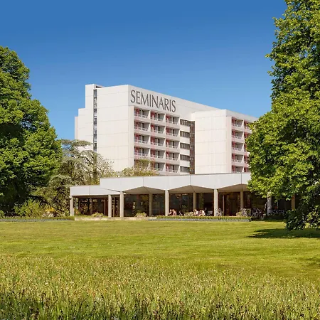 Seminaris Apartmanhotel 4*